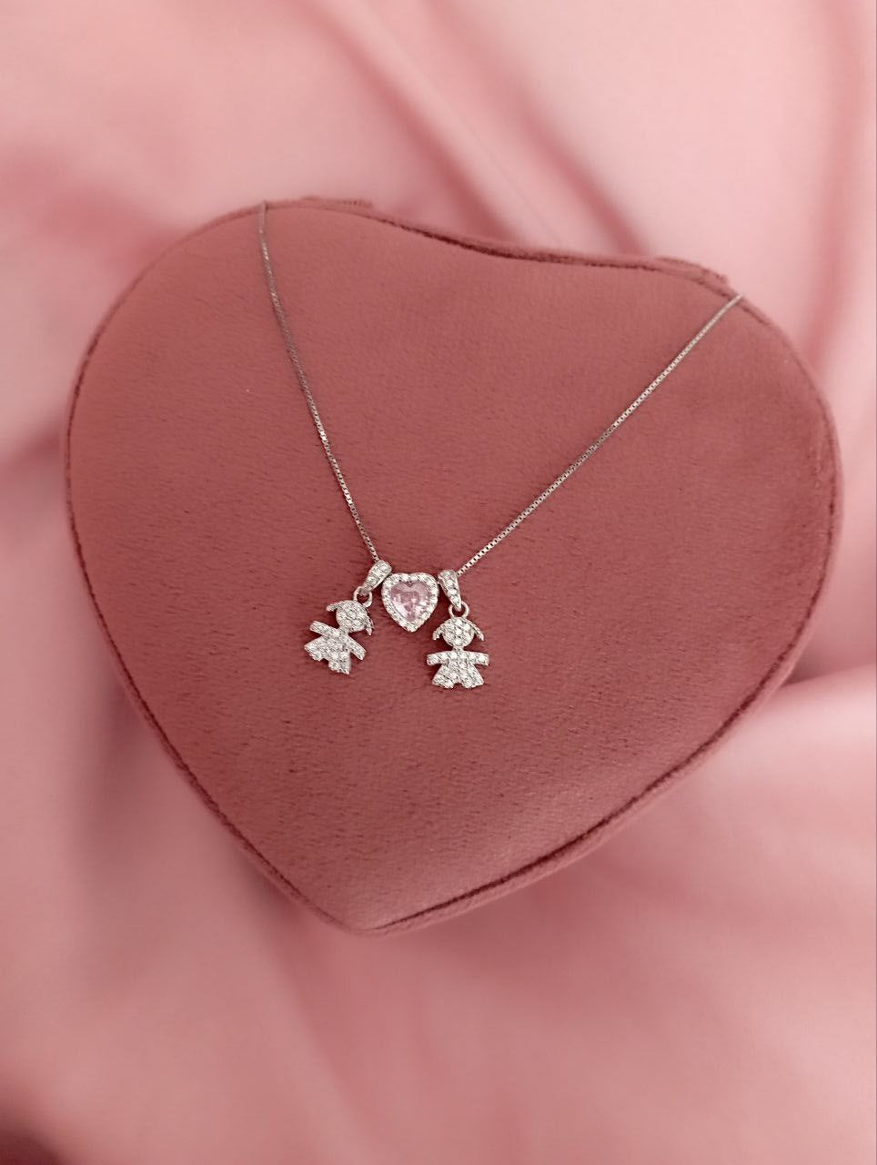 Collana con bimba pendente+ cuore rosa passante+ bimba pendente - argento 925