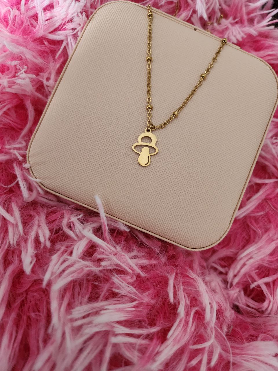 Collana perline con ciuccio gold