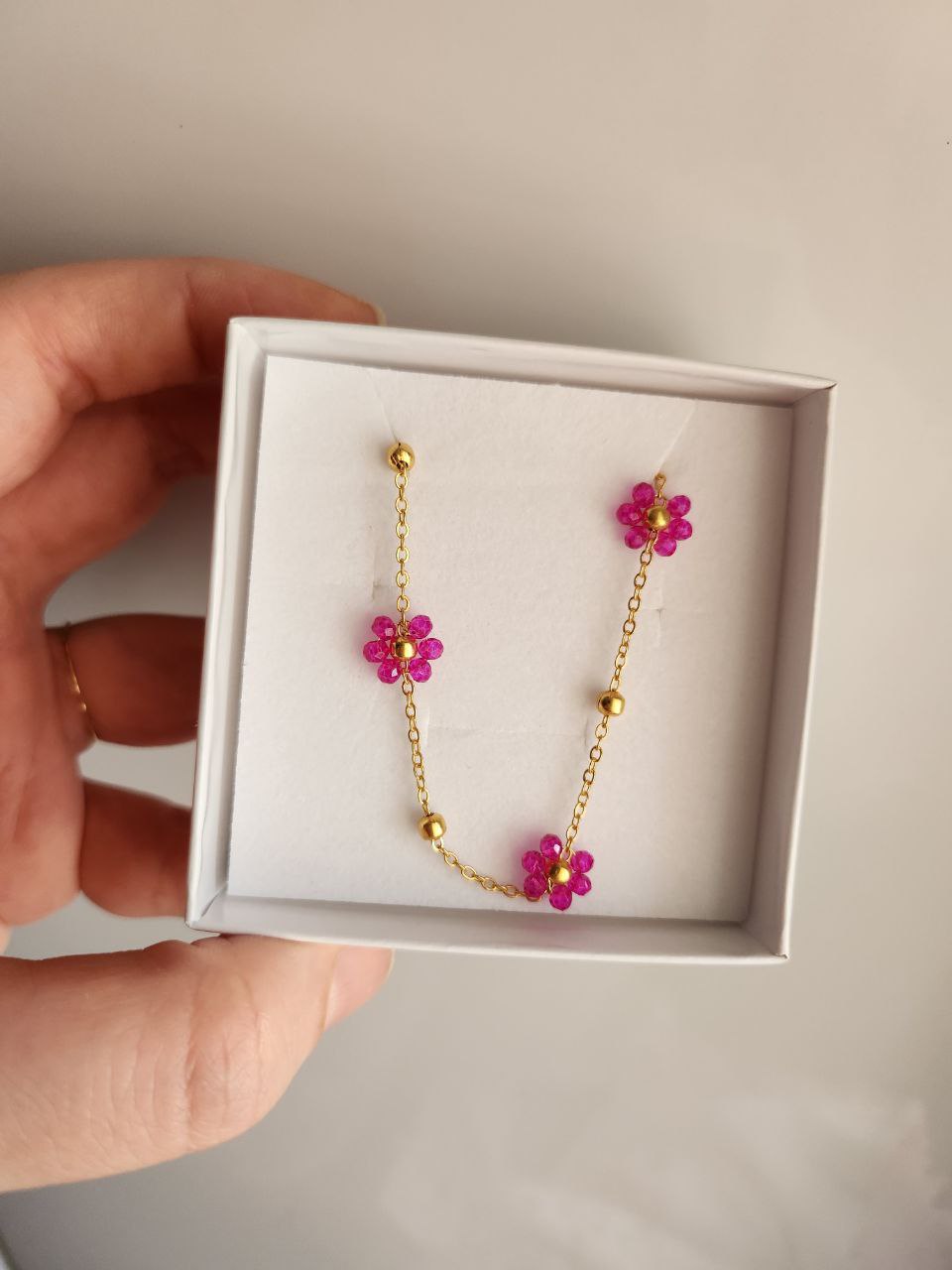 Collana con fiorellini fucsia - gold