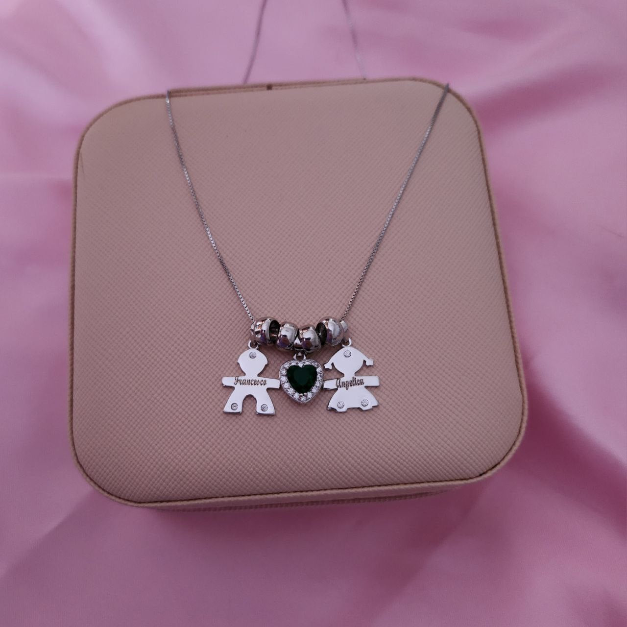 Collana con due bimbi+ ciambelle + cuore verde - argento 925