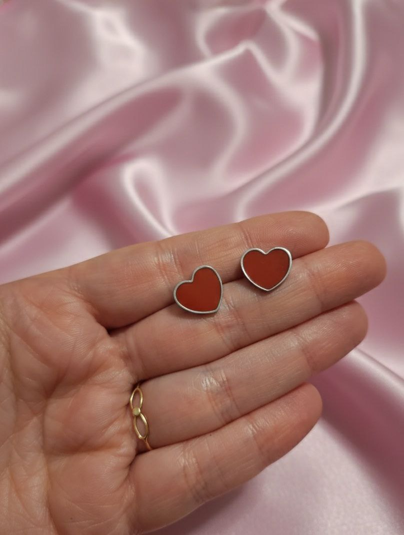 Orecchini cuore rosso smaltato silver