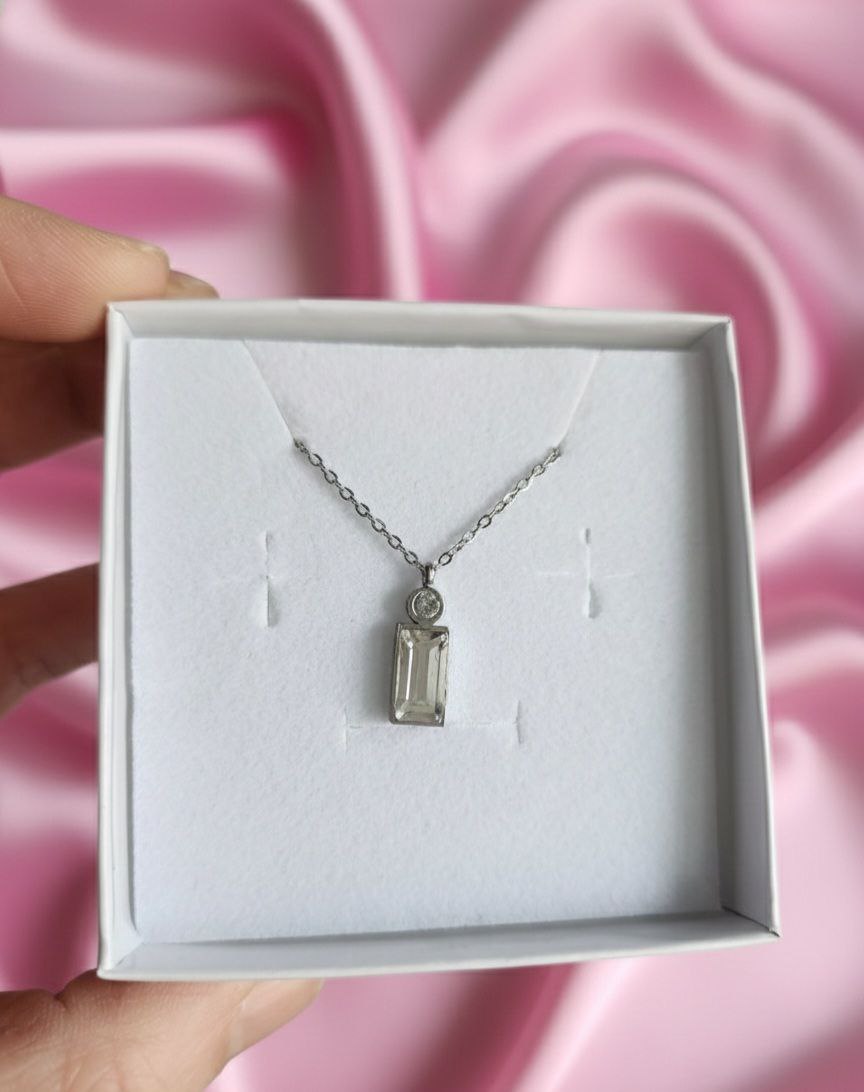 Collana punto luce bianco