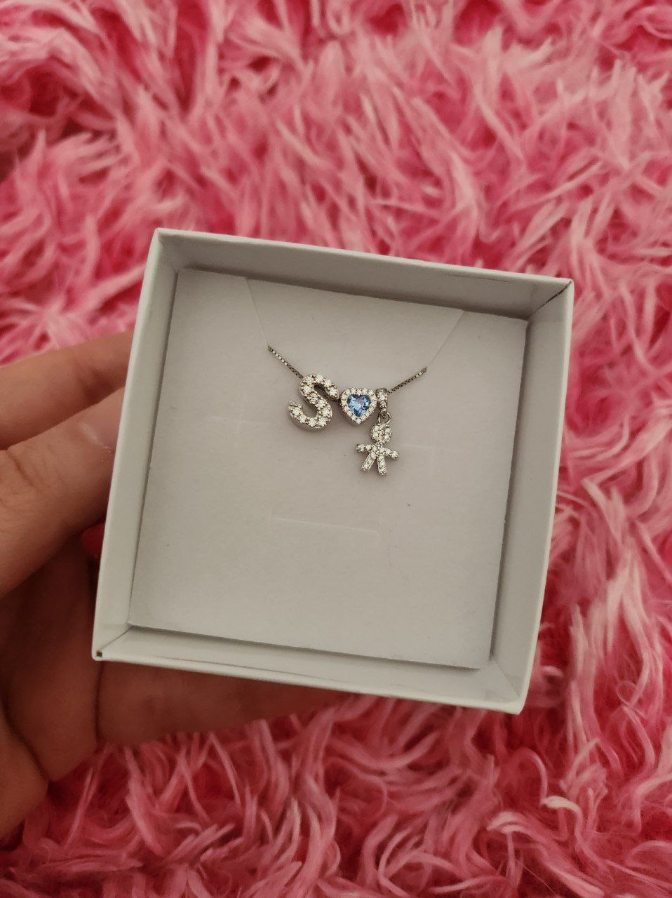 Collana con bimbo pendente ,cuore azzurro, lettera passante  personalizzata  - argento 925