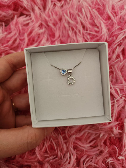 Collana con lettera personalizzata pendente  e cuore passante   - argento 925