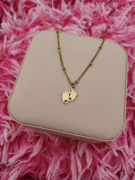 Collana perline con piedini gold