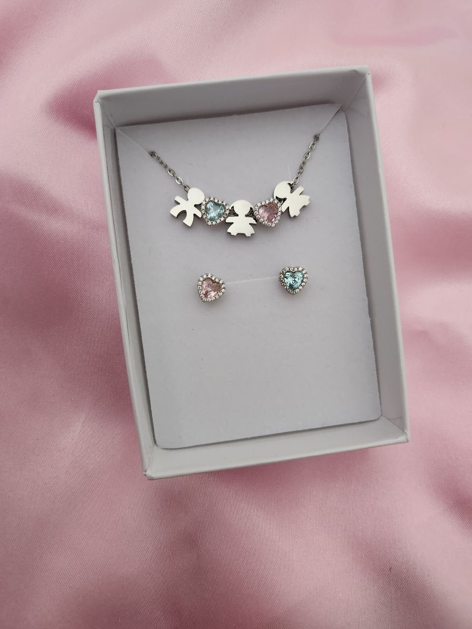Collana con bimbo - cuore acquamarina- bimba- cuore rosa - bimba  + orecchini