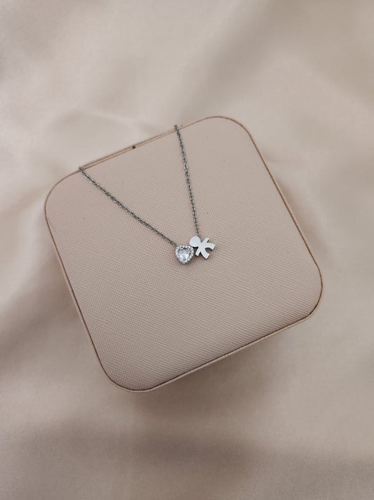 Collana bimbo e cuore bianco