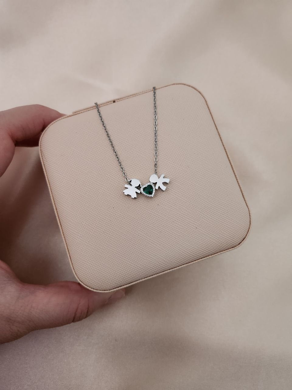 Collana bimba e cuore verde bimbo