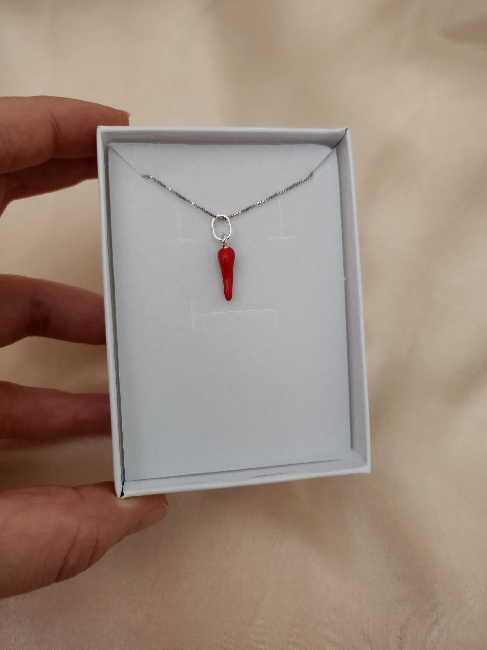 Collana con corno rosso smaltato- argento 925