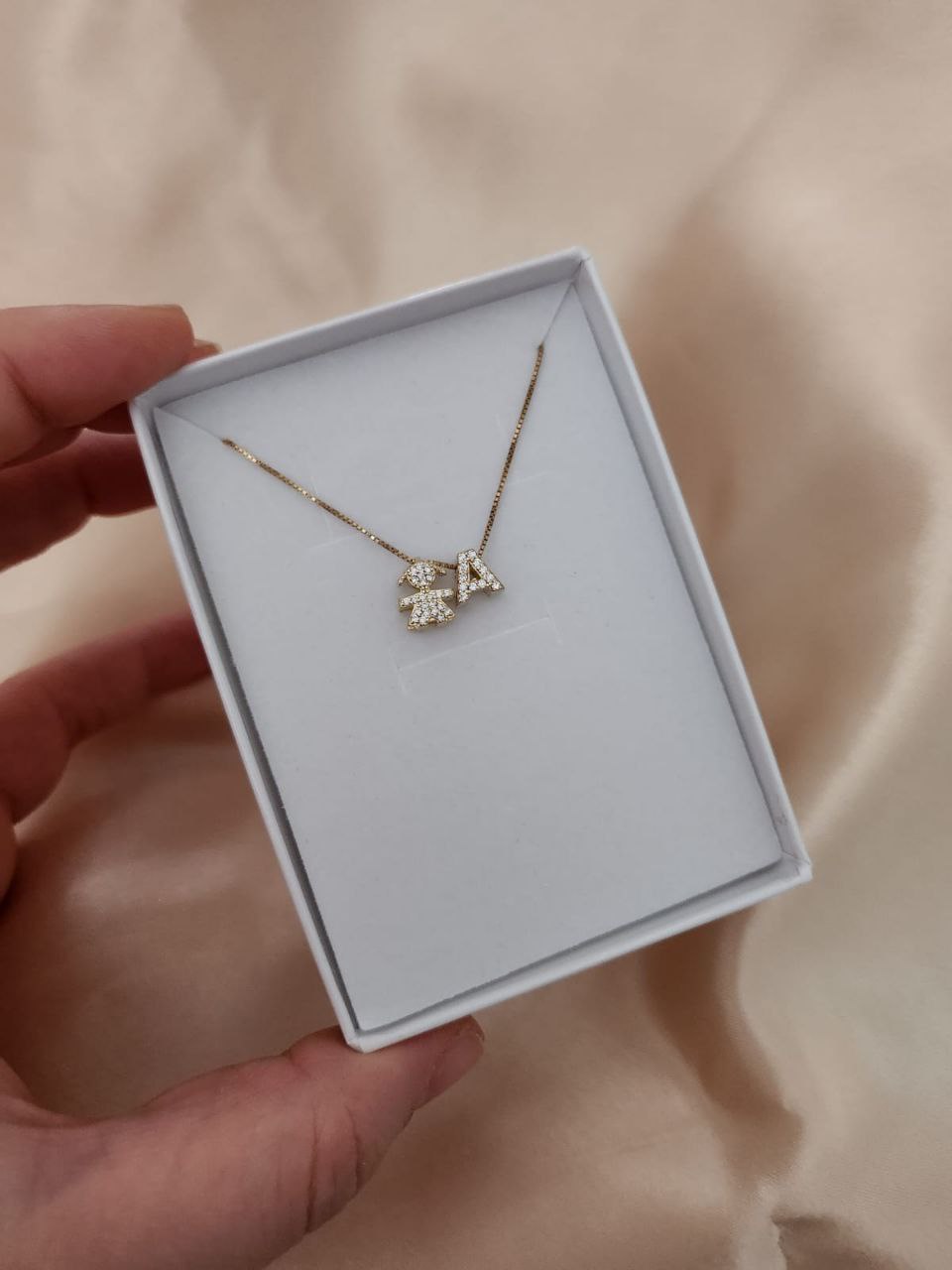 Collana con bimba passate e iniziale da personalizzare -  argento 925 gold