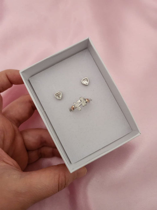 Set con orecchini bianchi  e anello baby coppia - argento 925
