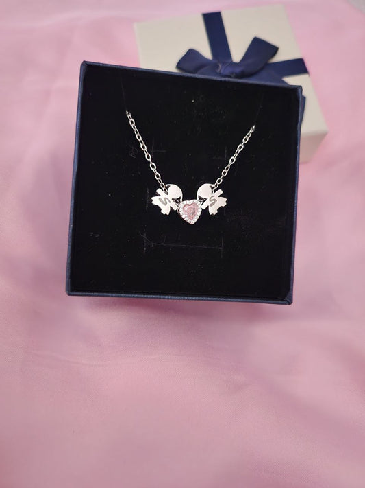 Collana con due bimbe personalizzate e cuore rosa
