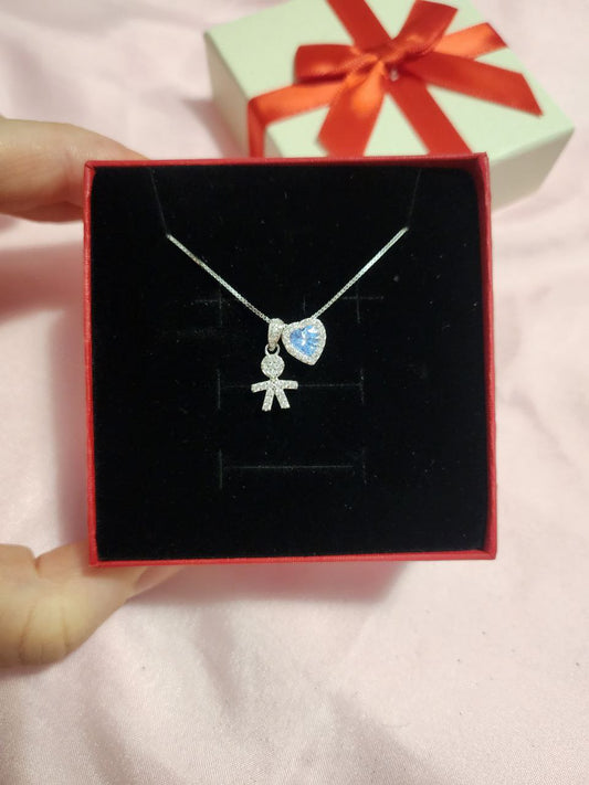 Collana con bimbo pendente e cuore azzurro- argento 925