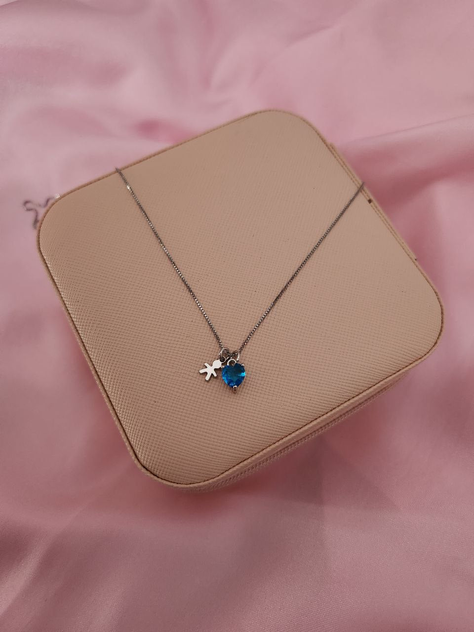Collana con bimbo mini e cuore azzurro pendente - argento 925