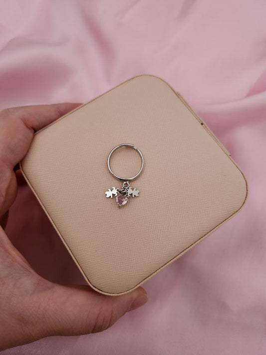 Anello con pendenti:  cuore rosa  e 2  bimbe- argento 925
