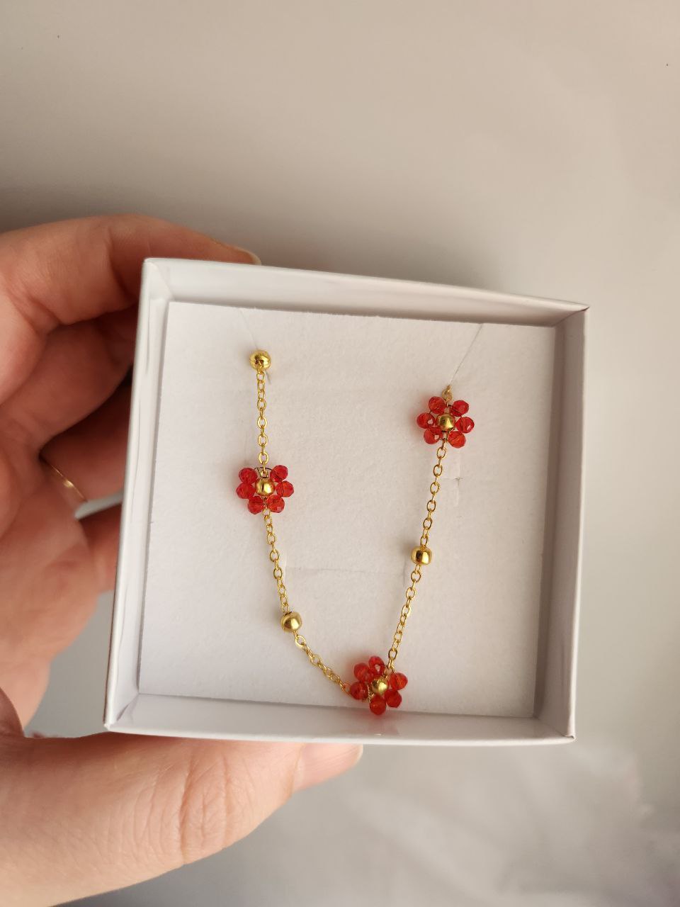 Collana con fiorellini rossi - gold