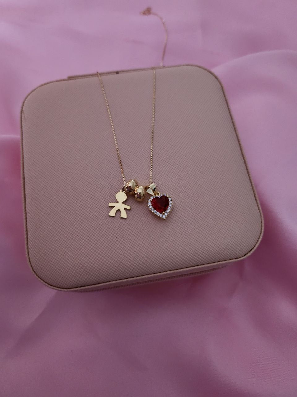 Collana con bimbo mini oro giallo + cuore rosso pendente  - argento 925