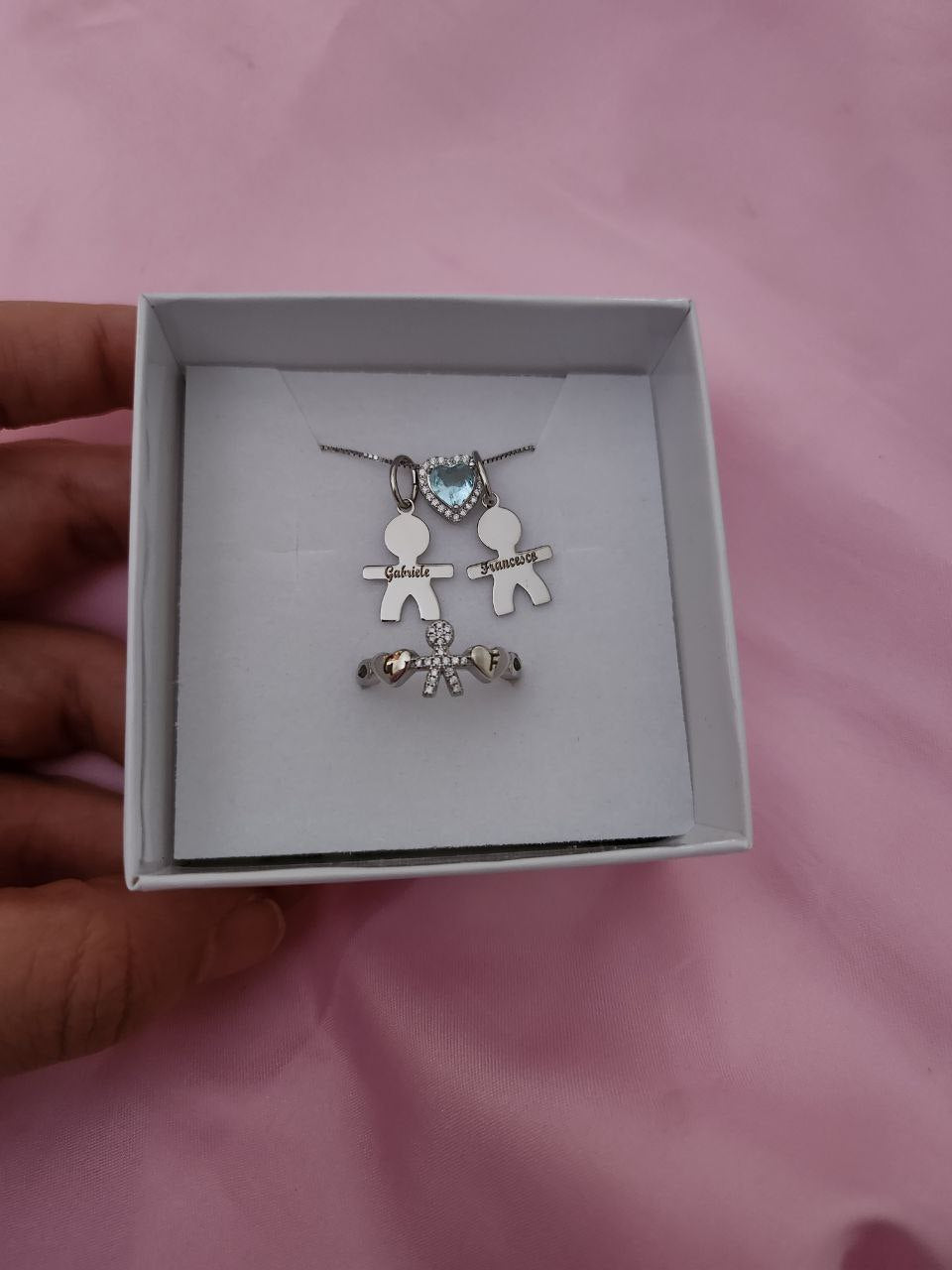 Collana con due bimbi personalizzati e cuore passante acquamarina + anello baby bimbo silver personalizzato  - argento 925