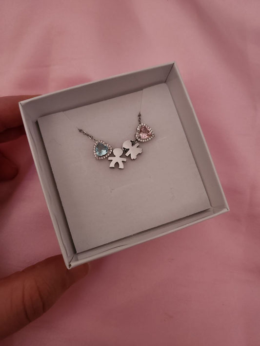 Collana con bimbo e bimba con cuori esterni maxi