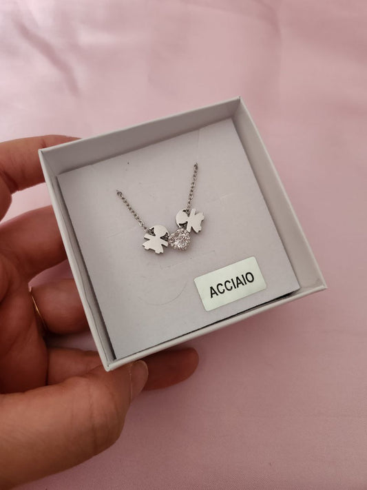 Collana con bebè femmine con cuore bianco