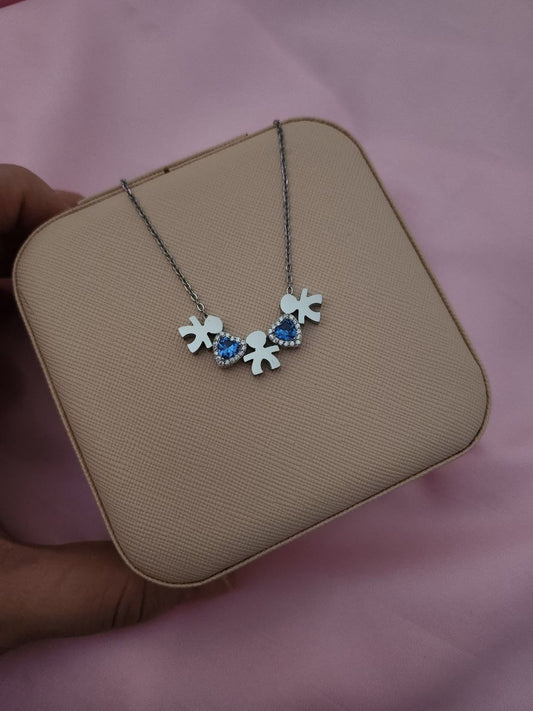Collana con tre bimbi e cuore azzurro intenso