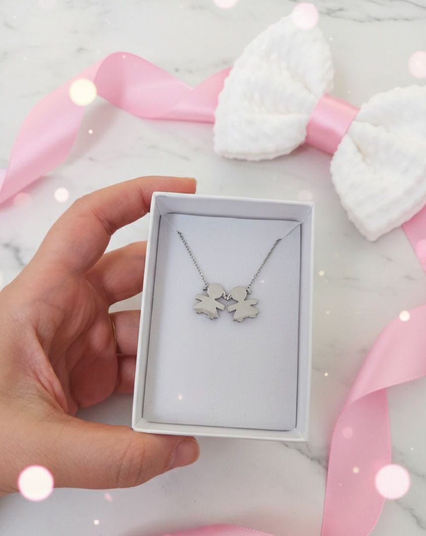 Collana  con due bimbe senza personalizzazione
