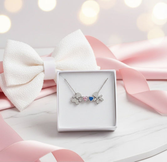 Collana  con bimbo e bimba personalizzati + cuore  azzurro intenso e rosa