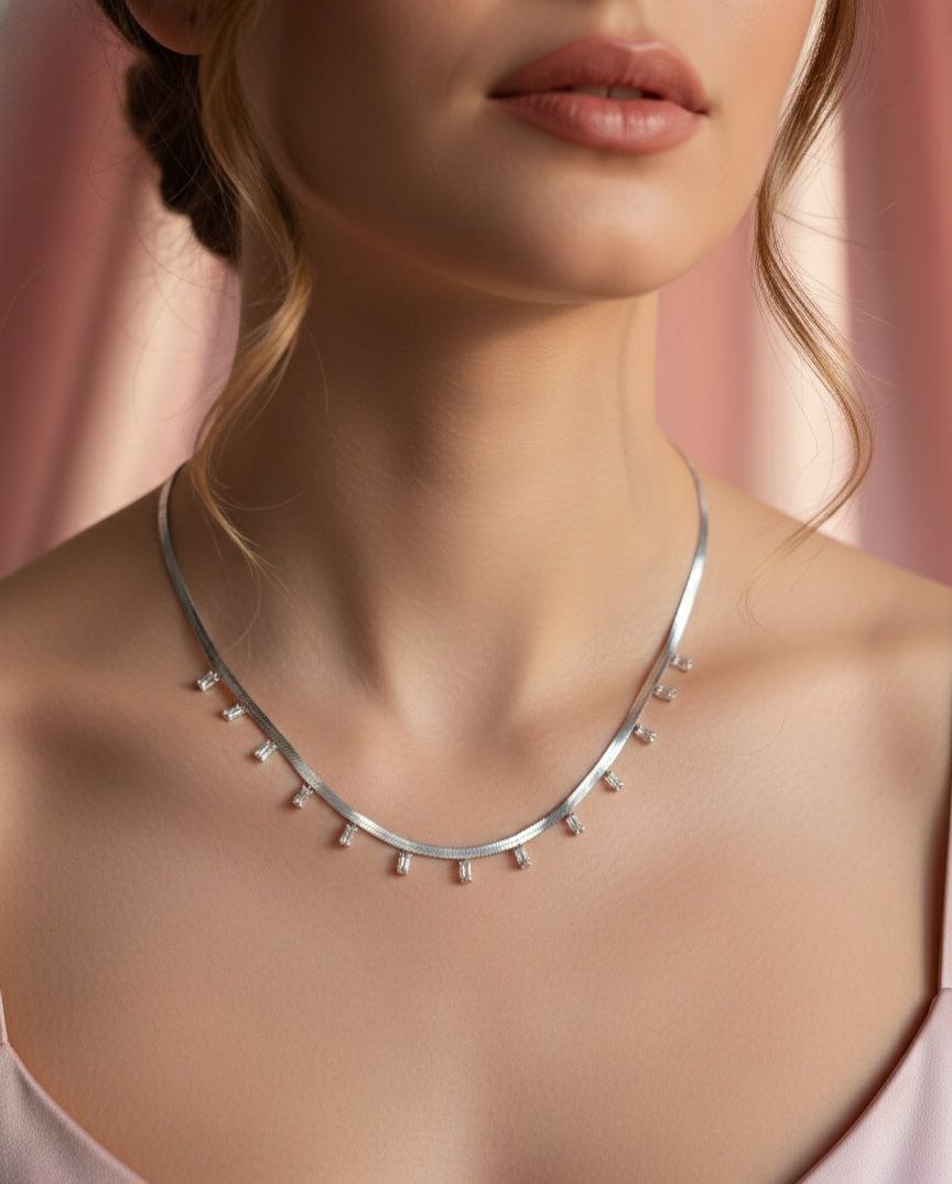 Collana snake silver con punti luce bianchi