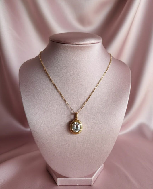 Collana  oro con punto luce bianco maxi